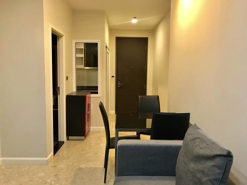 The Crest Sukhumvit 34 ในห้อง.jpg