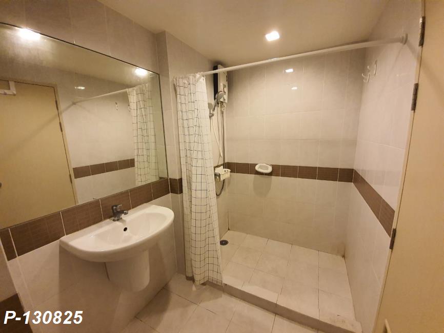 Casa Condo Ratchada Thapra ห้องอาบน้ำ.jpg