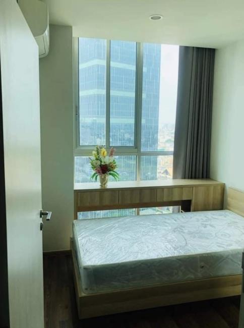 Noble Revolve Ratchada 2 เตียง.jpg