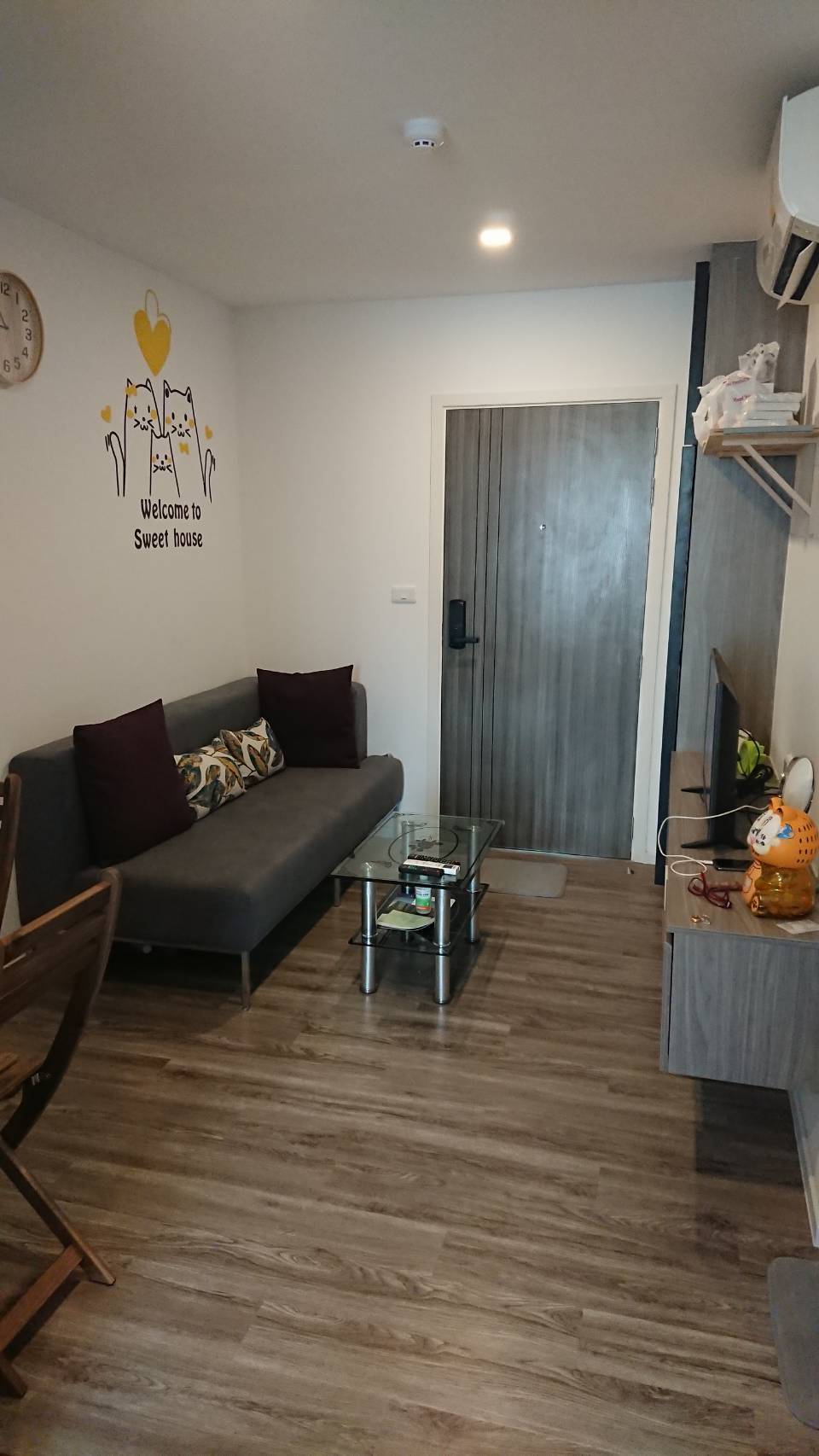 บี ลอฟท์ สุขุมวิท 115 ห้องนั่งเล่น (2).jpg
