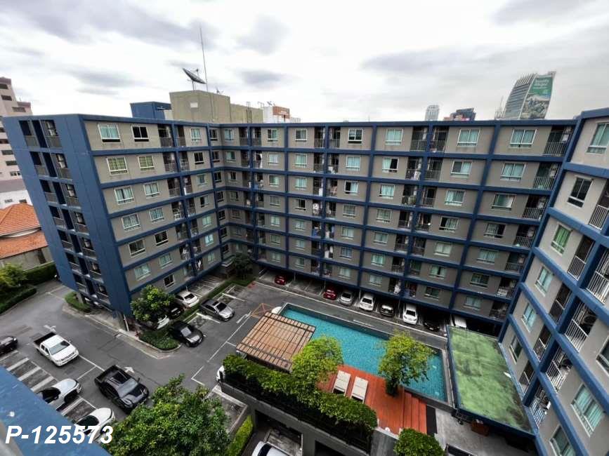 Condo U Vibha - Ladprao วิวสระว่ายน้ำ.jpg
