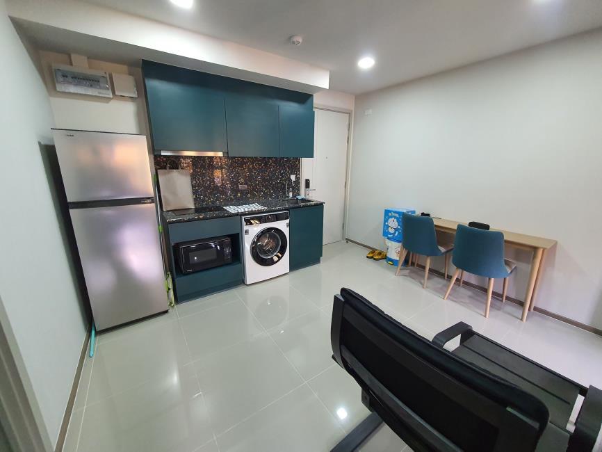 THE BASE Sukhumvit 50 ครัว.jpg