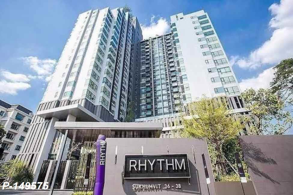 Rhythm Sukhumvit 36 - 38 มุมตึก.jpg