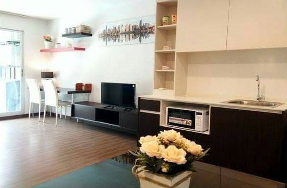 HallMark Chaengwattana  มุมภายในห้อง.jpg
