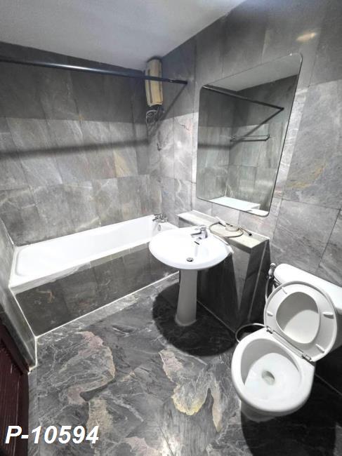 bathroom-01.jpg