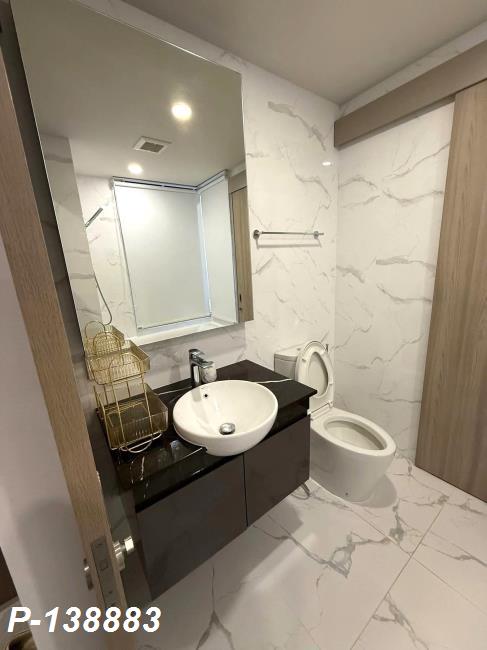 bathroom-01.jpg