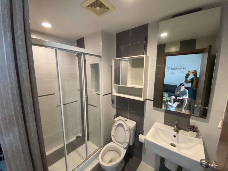 (เดอะ เบส สุขุมวิท 77) ห้องน้ำ.jpg