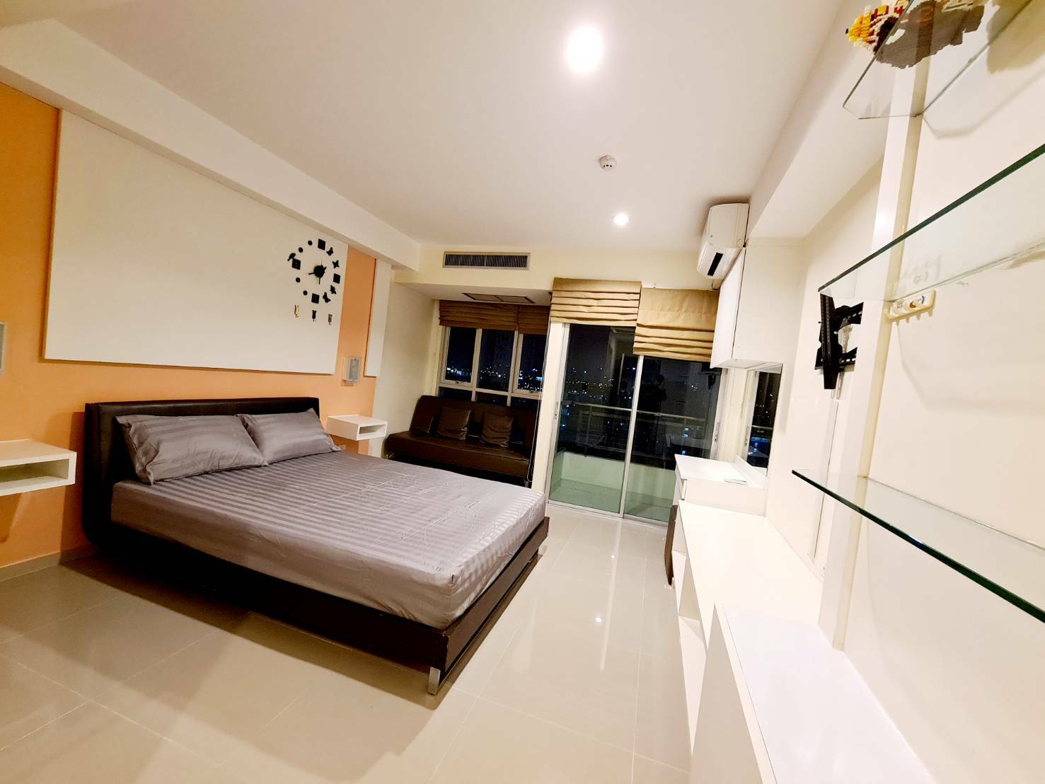 Inspire Place ABAC-Rama IX  มุมเตียง.jpg