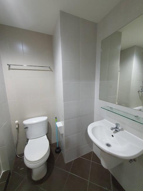 Condo One X Sukhumvit 26 ห้องน้ำ.jpg