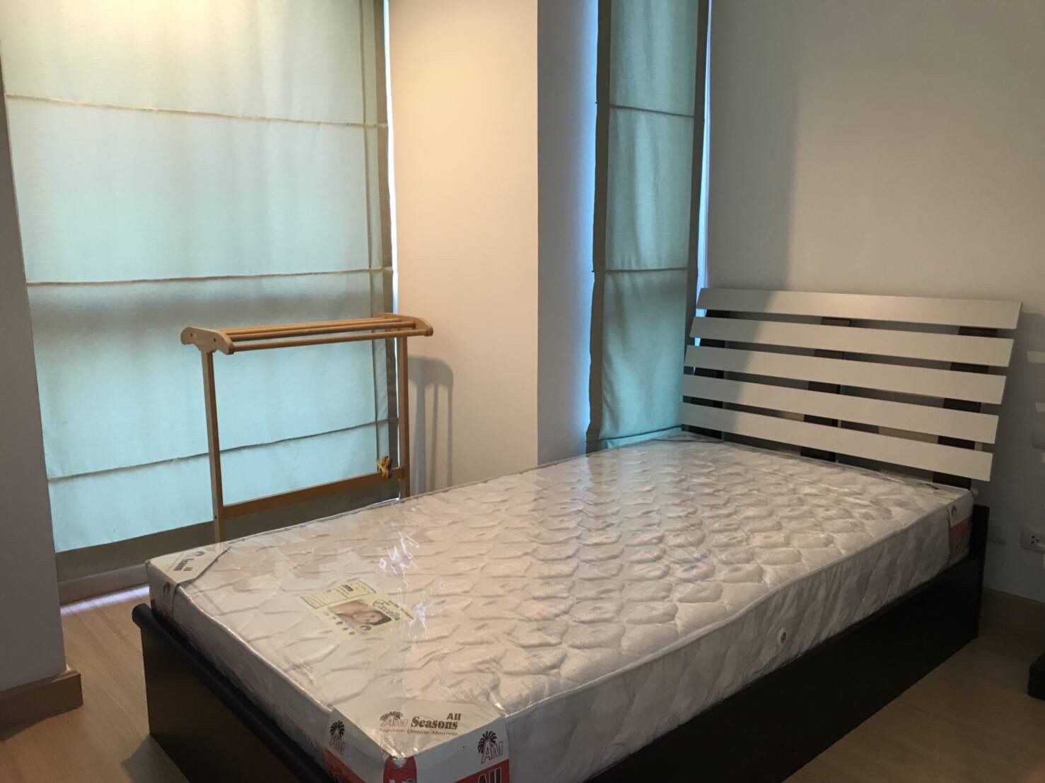 (ชาโตว์ อินทาวน์ รัชดา 10) ห้องนอนเล็ก.jpg