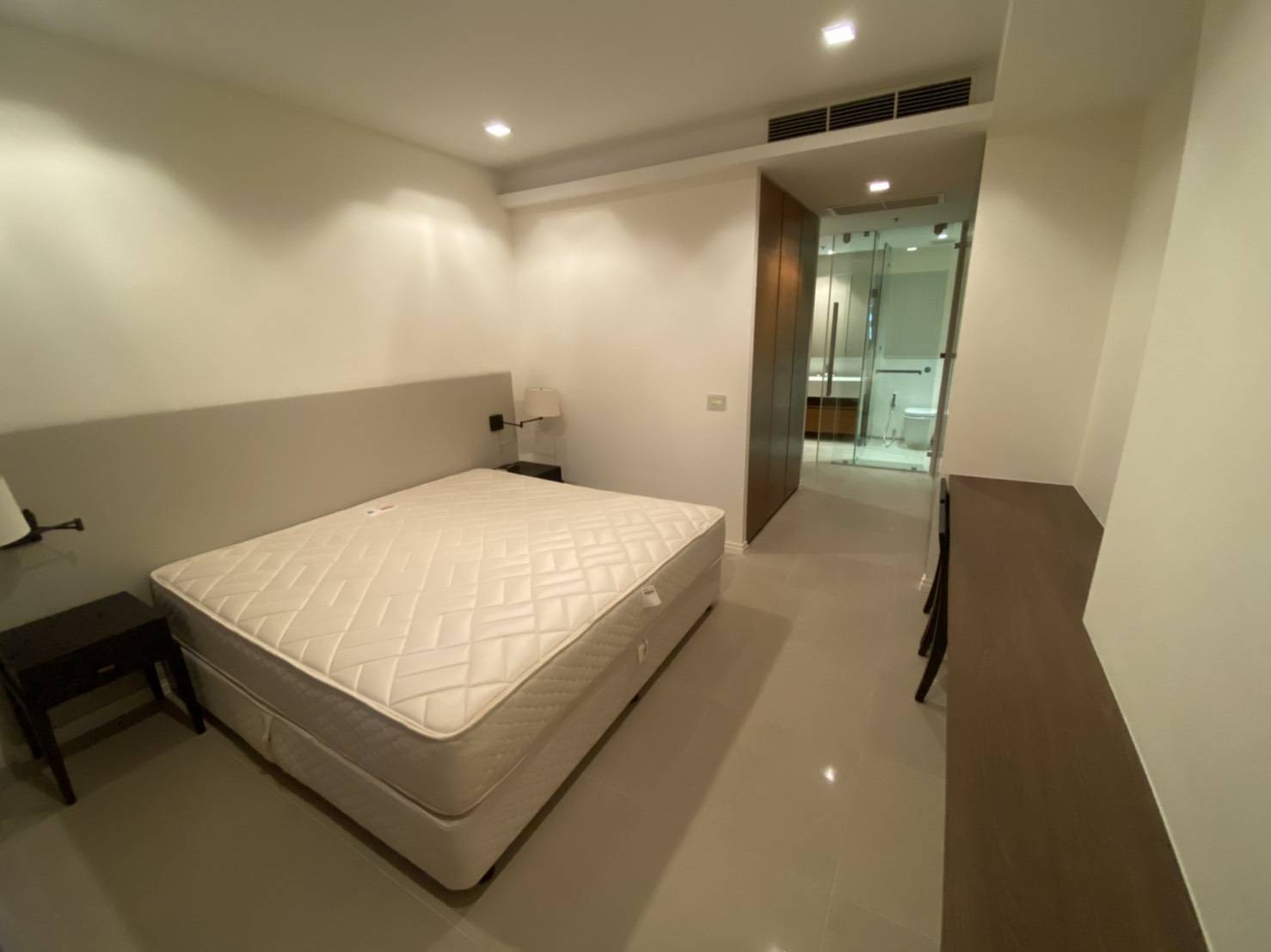 (เดอะ ริเวอร์) ที่นอน.jpg