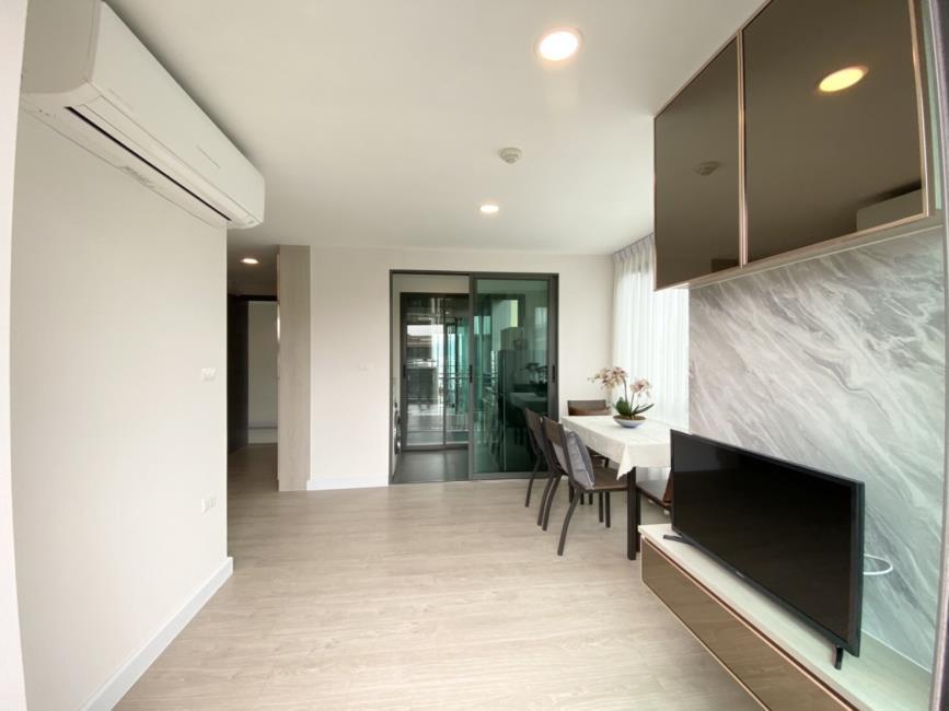 (เมโทร ลักซ์ โรสโกลด์ พหลฯ-สุทธิสาร) ในห้อง.jpg