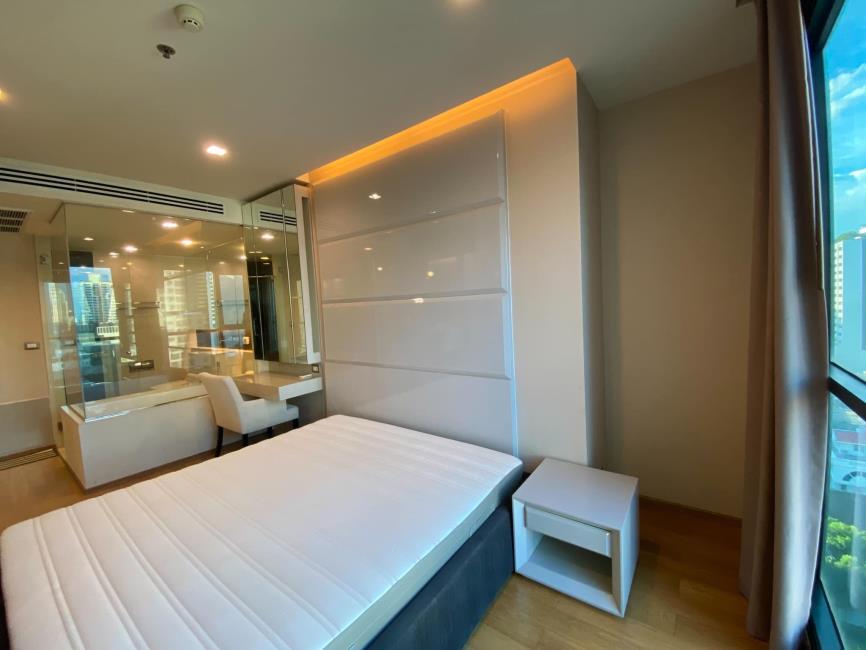 (ดิ แอดเดรส สาทร) ที่นอน.jpg