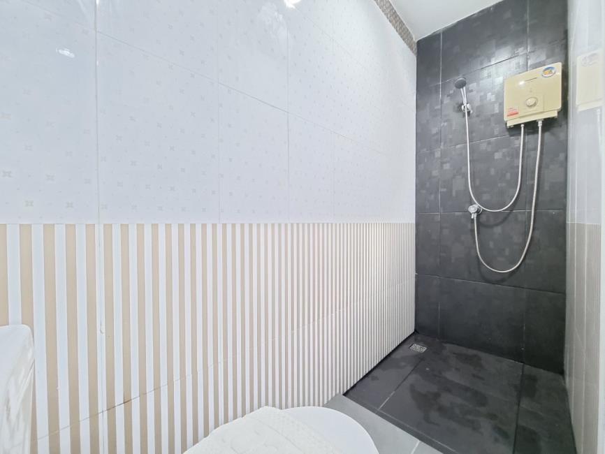 (เอ สเปซ สุขุมวิท 77) เครื่องทำน้ำอุ่น.jpg