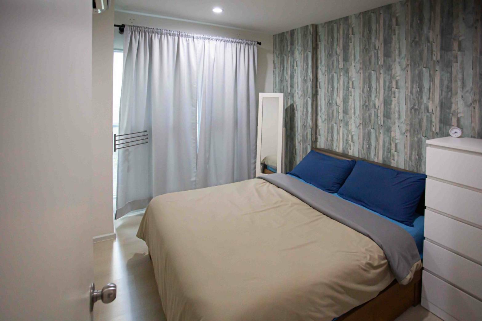 Aspire Sukhumvit 48 เตียง.jpg