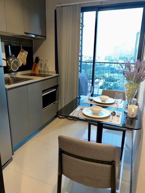 IDEO Sukhumvit 93  ครัว โต๊ะอาหาร.jpg