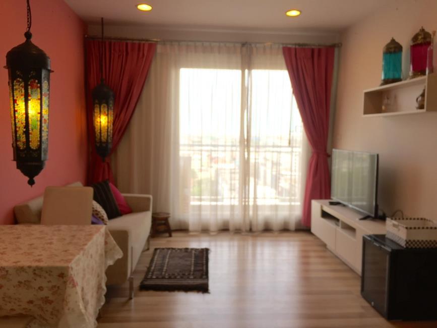 (เซ็นทริค ซีน สุขุมวิท 64) ห้องนั่งเล่น.jpg