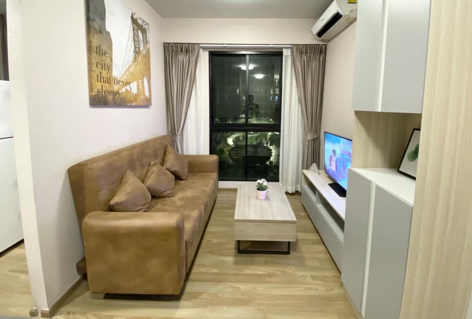 (ยูนิโอ สุขุมวิท 72) ห้องนั่งเล่น.jpg