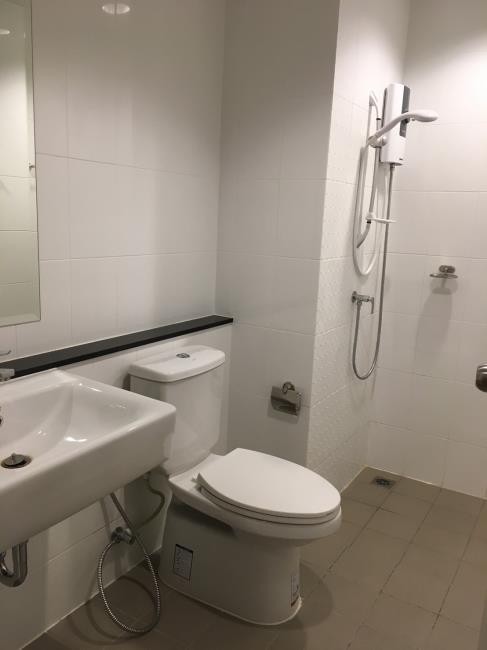 (ยูนิโอ สุขุมวิท 72) ห้องน้ำ.jpg