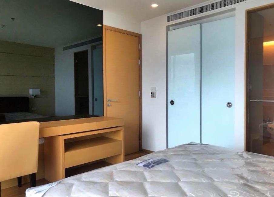 Sathorn Heritage มุมห้อง.jpg