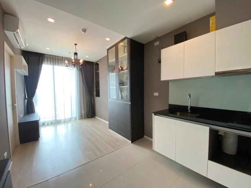 Quinn Condo Ratchada ครัว.jpg