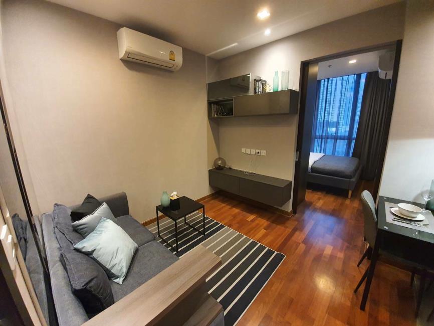 Wish Signature Midtown Siam ภายในห้อง.jpg