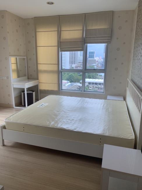 Life @ Sathorn 10 เตียงนอน.jpg