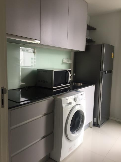 15 Sukhumvit Residences  ครัว.jpg