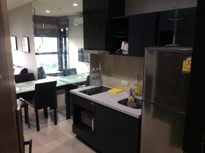 Rhythm Sukhumvit 441 ครัว.jpg