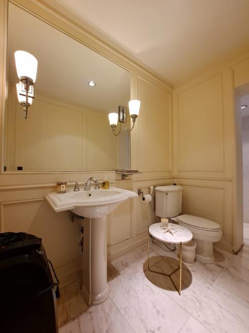 Riverside Tower  ห้องน้ำ.jpg