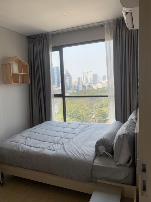 Lumpini Suite Phetchaburi-Makkasan เตียงนอน.jpg