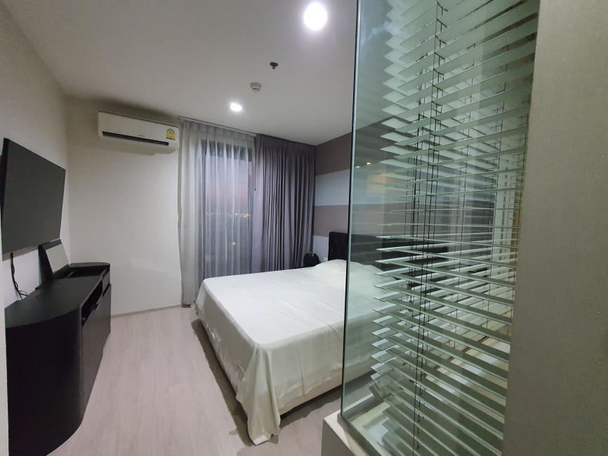 Rhythm Sukhumvit 441 เตียงนอน.jpg
