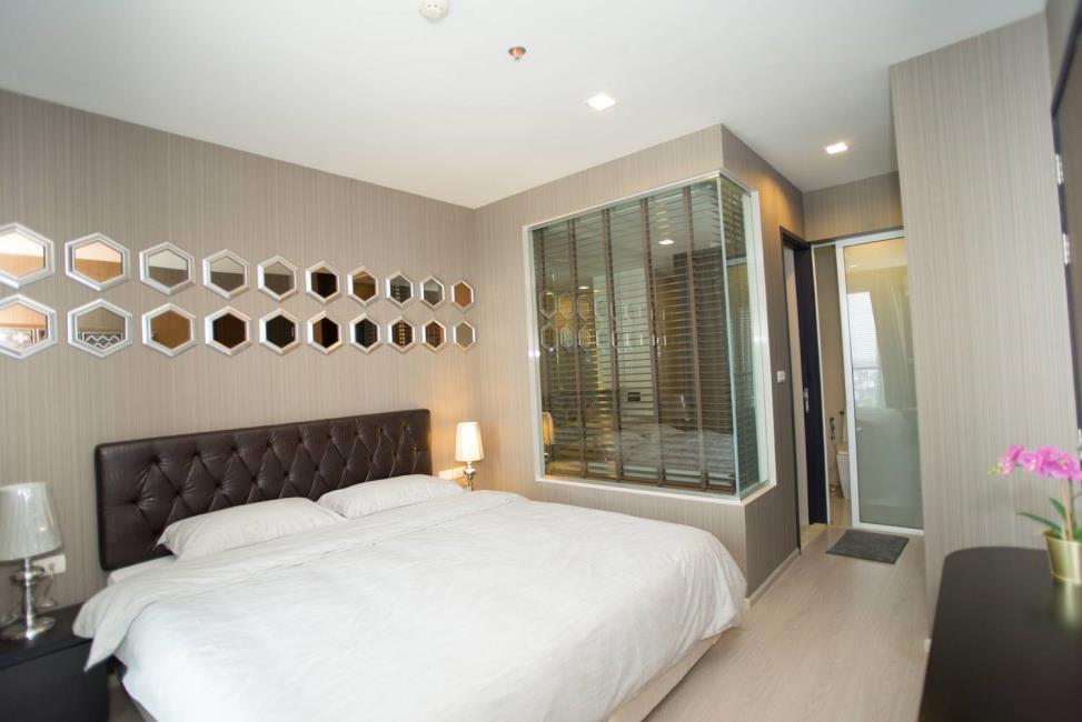 Rhythm Sukhumvit 441 เตียงนอน.jpg