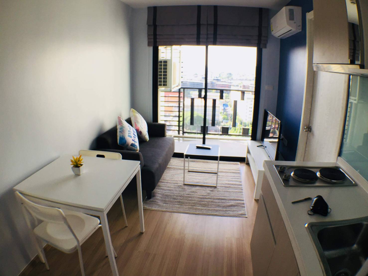 Artemis Sukhumvit 77 ภายในห้อง.jpg