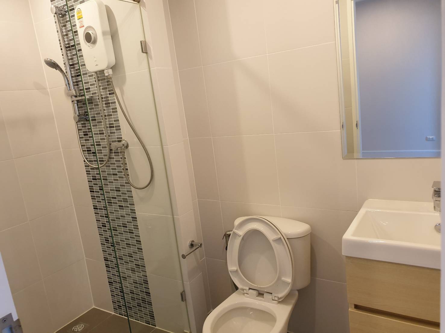 Metro sky prachachuen  ห้องน้ำ.jpg