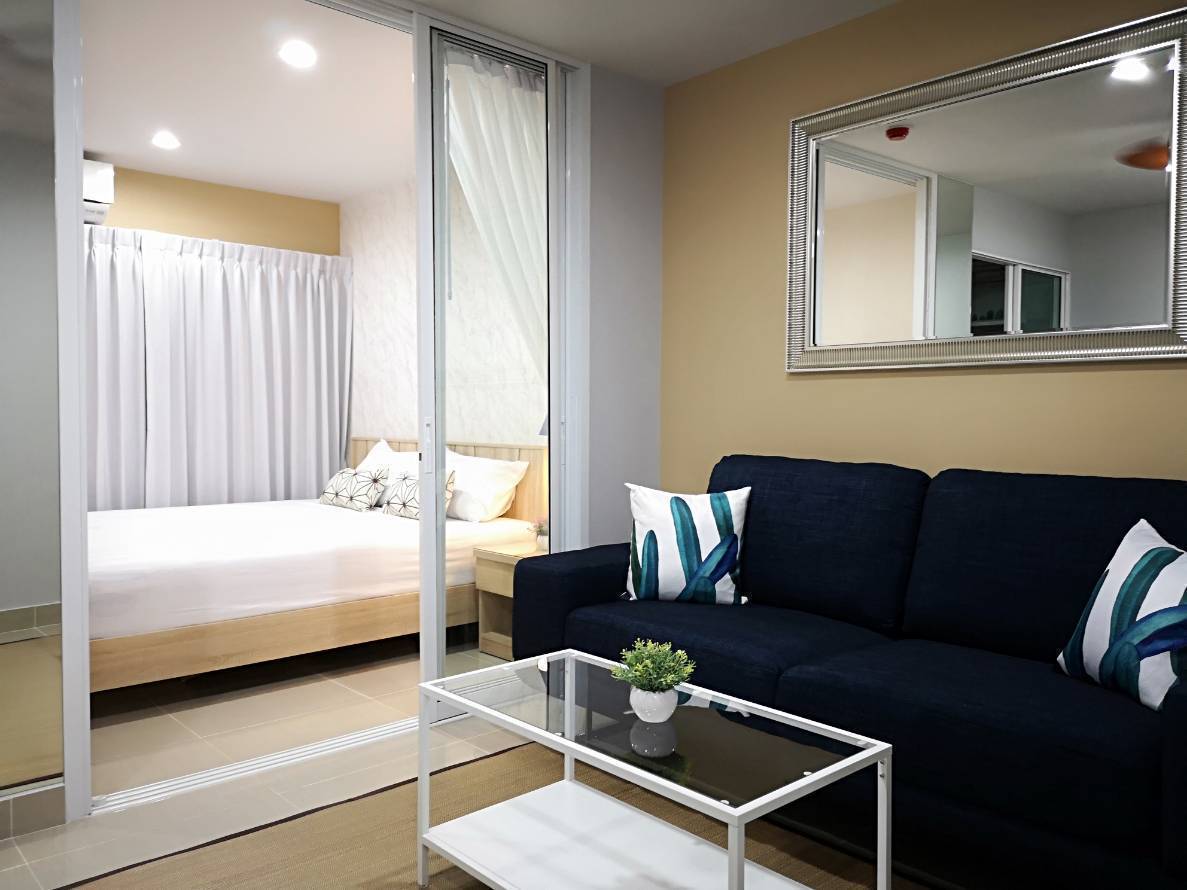 Regent Home Sukhumvit 81  โซฟา เตียง.jpg