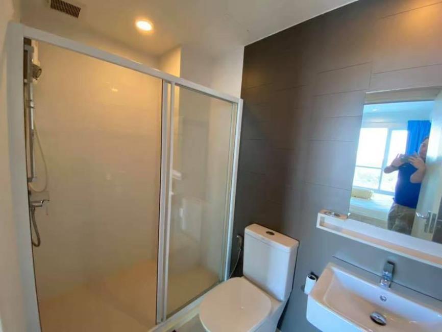 เดอะ คีย์ บีทีเอส วุฒากาศ  ห้องน้ำ.jpg