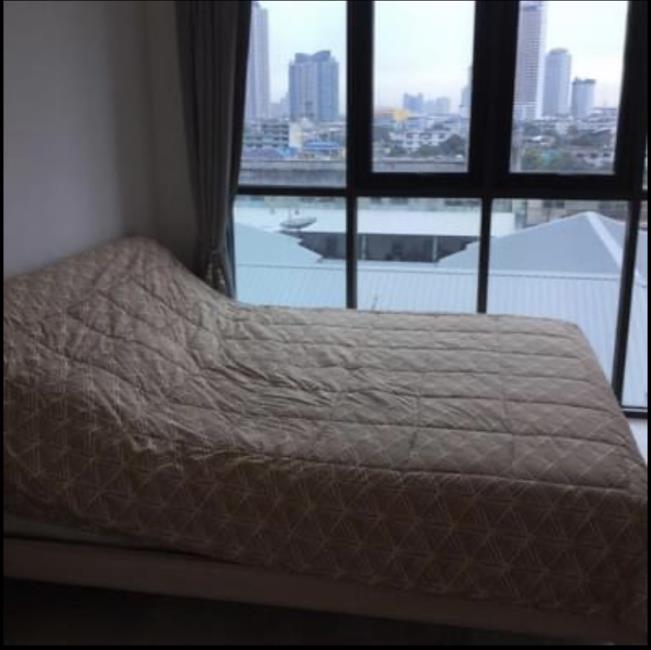 คิว ชิดลม-เพชรบุรี  ห้องนอน.jpg