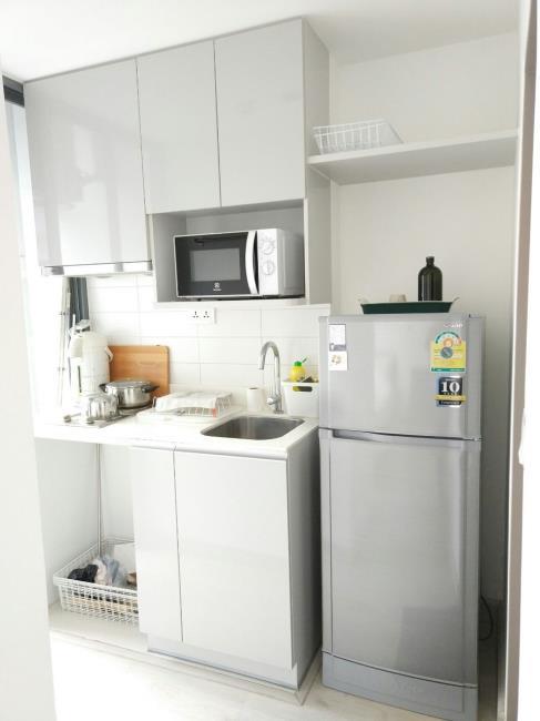 Ideo Mobi Sukhumvit ครัว.jpg