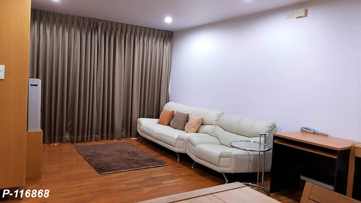 บ้าน สิริ สุขุมวิท 13  โซฟา.jpg